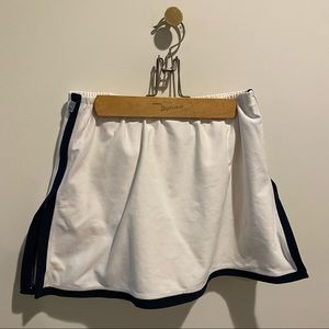 Nike activewear white with navy trim tennis skirt